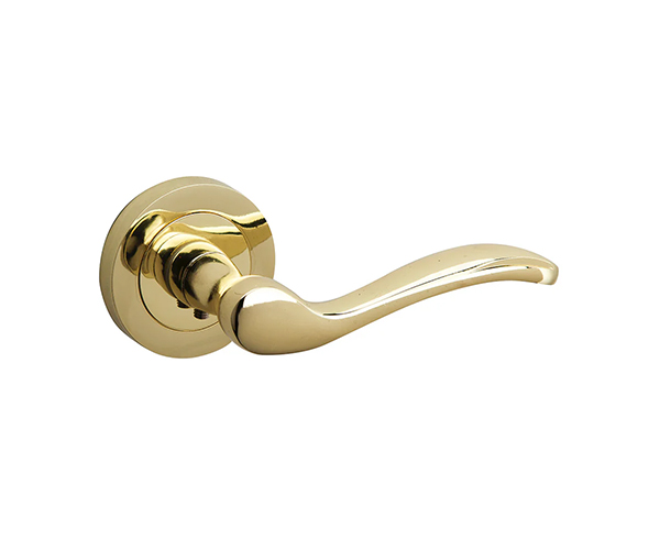 PAIR DOOR HANDLE ZAMAK POLISHED BRASSED W/ROSETTE {OVAL KEY HOLE} HERRA R-3001